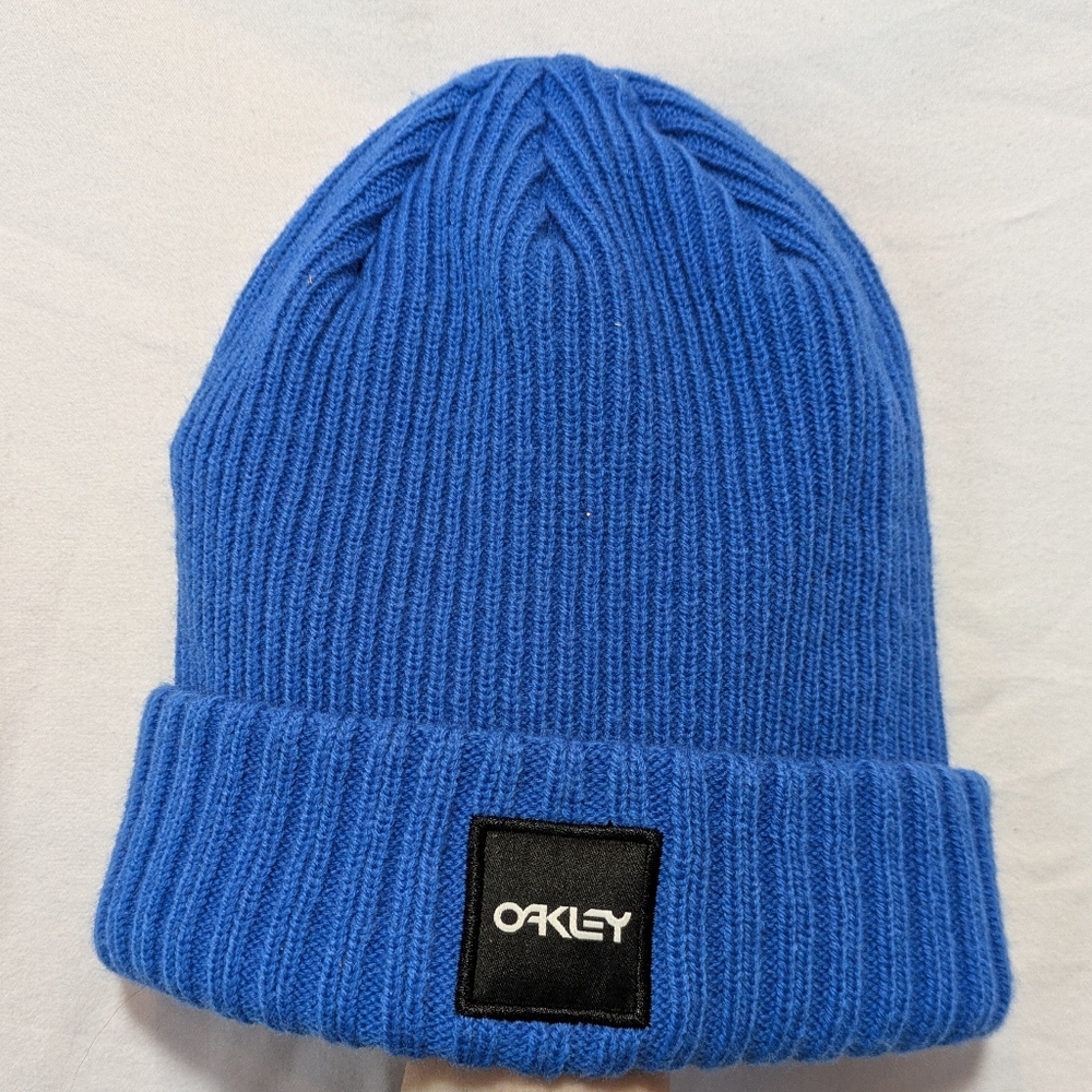 Oakley Ribbed Knit Blue Beanie